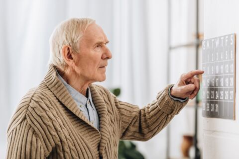 How to take care of a person with dementia